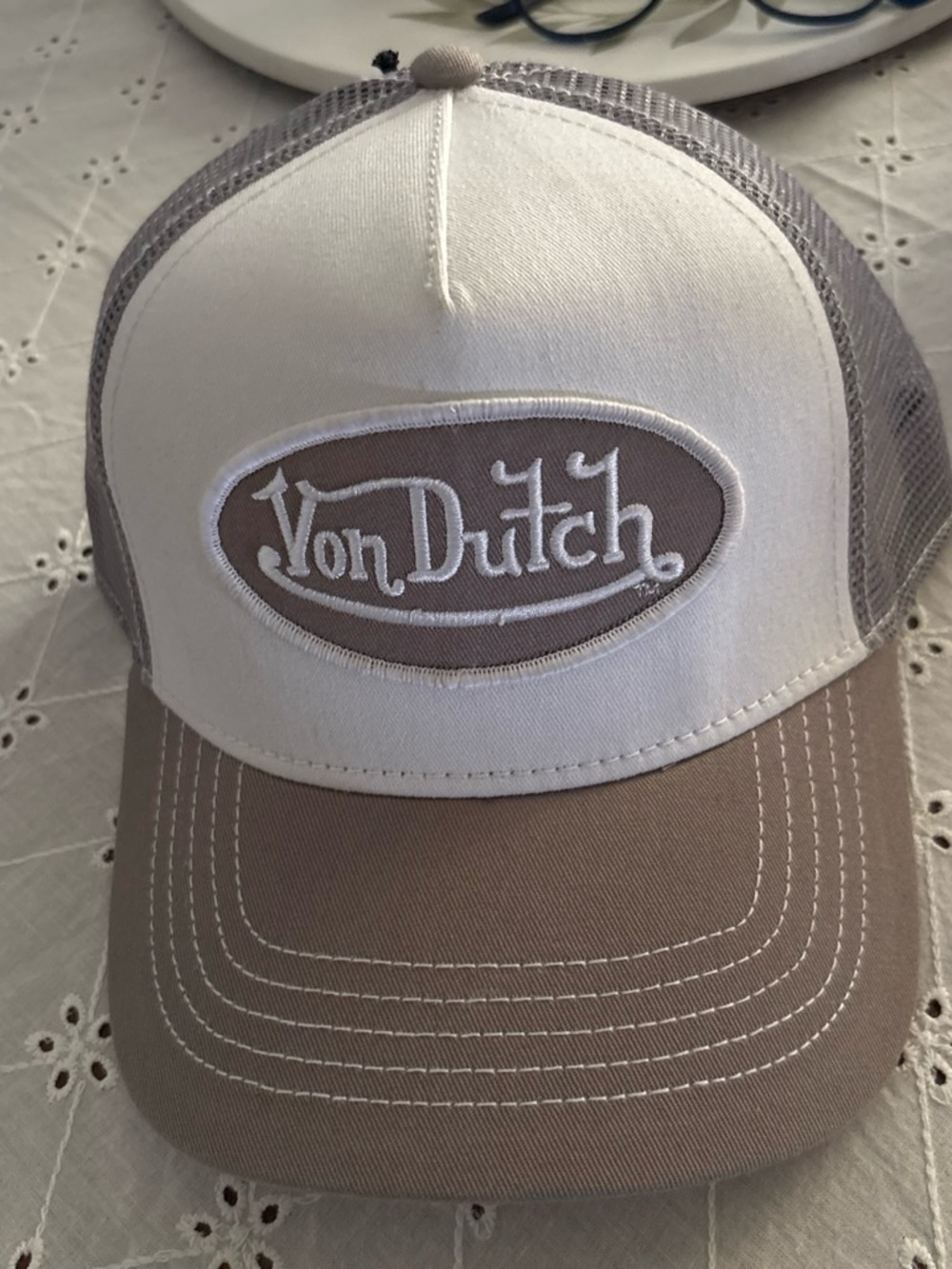Von Dutch White and Grey Mesh Trucker Hat